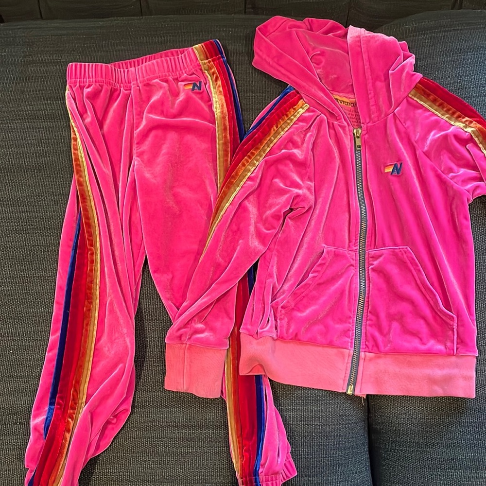 Aviator nation kids size 6 velour sweatsuit